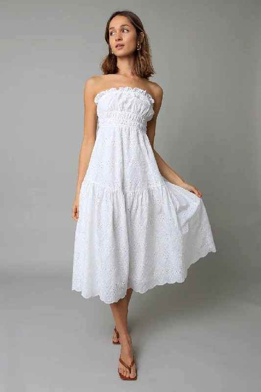 Fall - Style Casual Dresses with Earthy Tones Francesca White Eyelet Strapless Midi Dress Fall - Style Casual Dresses with Earthy Tones Francesca White Eyelet Strapless Midi Dress