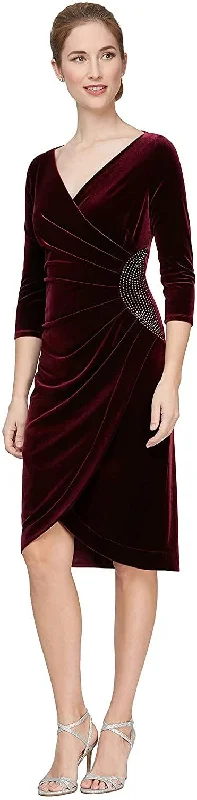Long - train wedding dresses with a sweep train option Alex Evenings AE8191882 Short Formal Dress Long - train wedding dresses with a sweep train option Alex Evenings AE8191882 Short Formal Dress