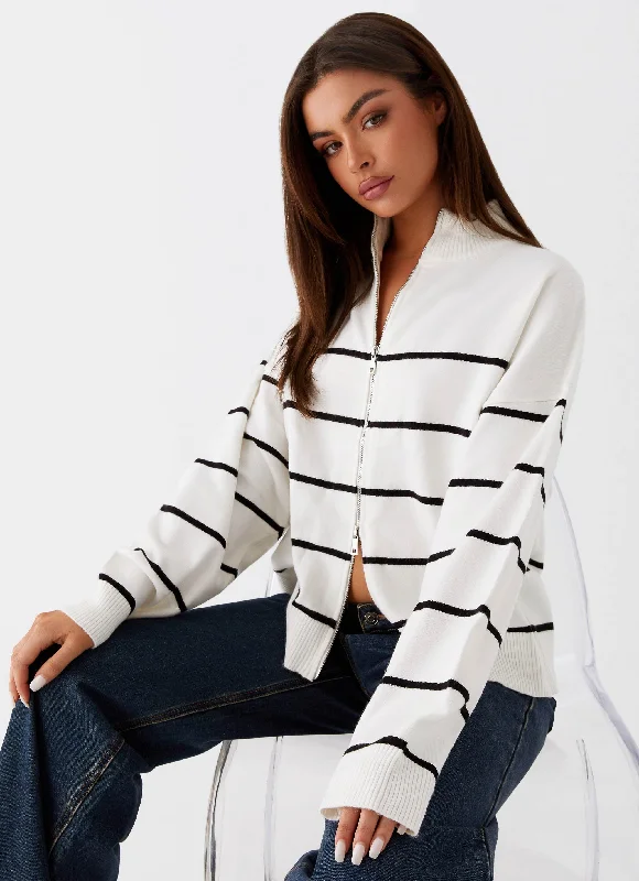 cropped women cardigan to pair with high - waisted jeansKimmy Oversized Knit Cardigan - Ivory Stripe cropped women cardigan to pair with high - waisted jeansKimmy Oversized Knit Cardigan - Ivory Stripe
