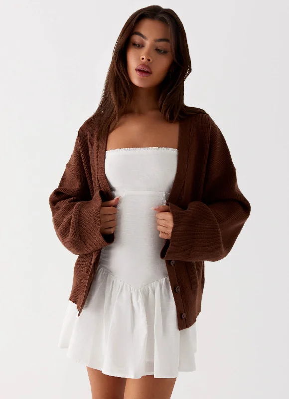 oversized women cardigan for a trendy and cozy lookLiza Knit Cardigan - Chocolate