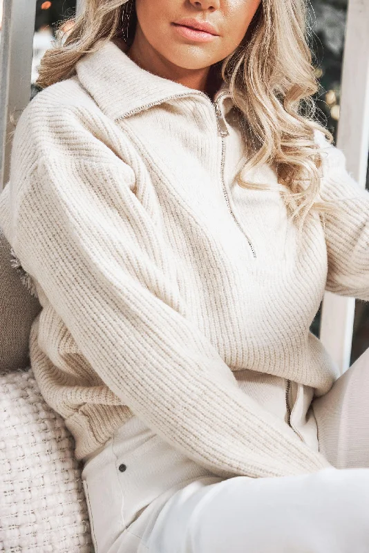 v neck women cardigan to elongate the necklineMerete Knit - Beige