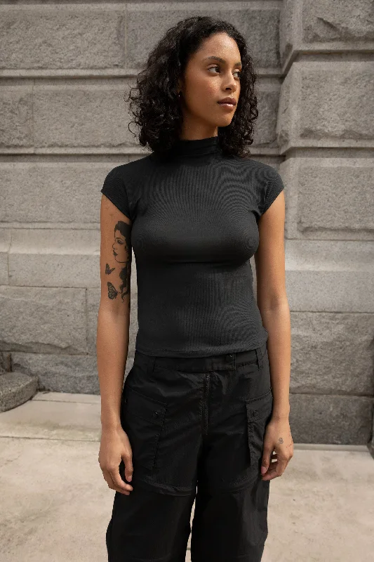 v neck women cardigan to elongate the necklineMOCKNECK TOP