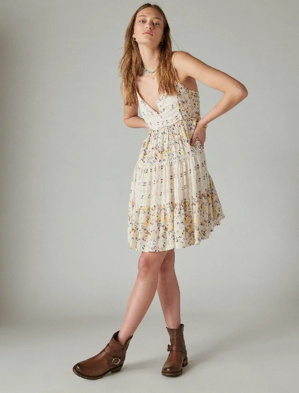 Pleated Women Dress with a Timeless and Elegant Texture Pleated Women Dress with a Timeless and Elegant Texture Lucky Brand Women's Printed Button Front Tiered Mini Dress Pleated Women Dress with a Timeless and Elegant Texture Pleated Women Dress with a Timeless and Elegant Texture Lucky Brand Women's Printed Button Front Tiered Mini Dress