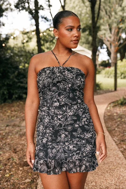 Mini dresses with gathered skirts for a voluminous effectZuri Rosette Mini Dress - Black Floral Mini dresses with gathered skirts for a voluminous effectZuri Rosette Mini Dress - Black Floral